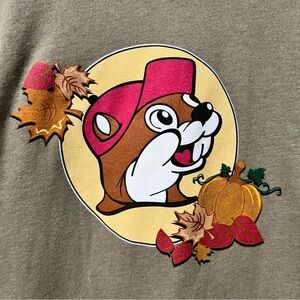 BUC-EES Adult "Life Is Better…" Fall Graphic T-shirt Size Medium